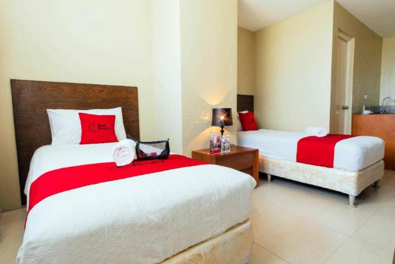 Reddoorz Near Osmena Highway 1 Hotel Makati City Exterior photo