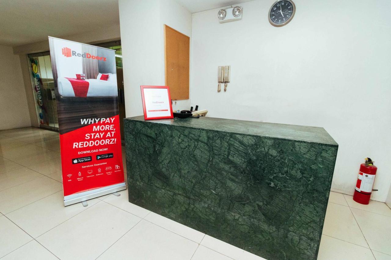 Reddoorz Near Osmena Highway 1 Hotel Makati City Exterior photo