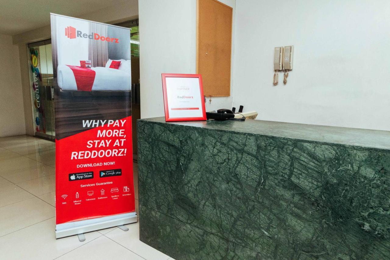 Reddoorz Near Osmena Highway 1 Hotel Makati City Exterior photo
